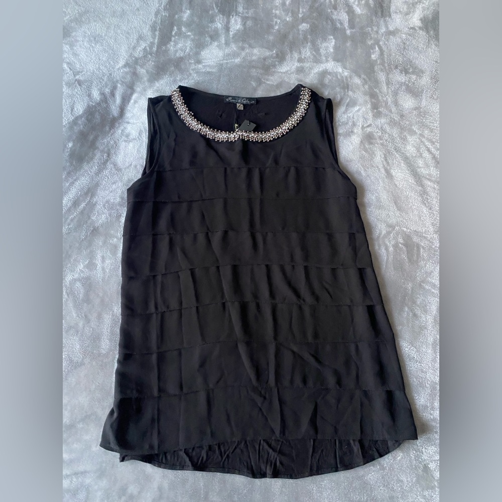 NWT Rose & Olive Beaded Top Sz M
